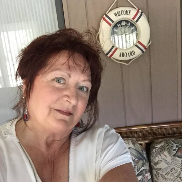 Meet your Posher, Candace - Picture 1 of 1